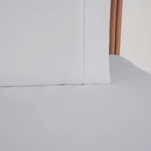 Jogo de Lençol Simples 2 Pçs com Elástico | 300 Fios | Solteiro | Cinza - Linhas & Lares