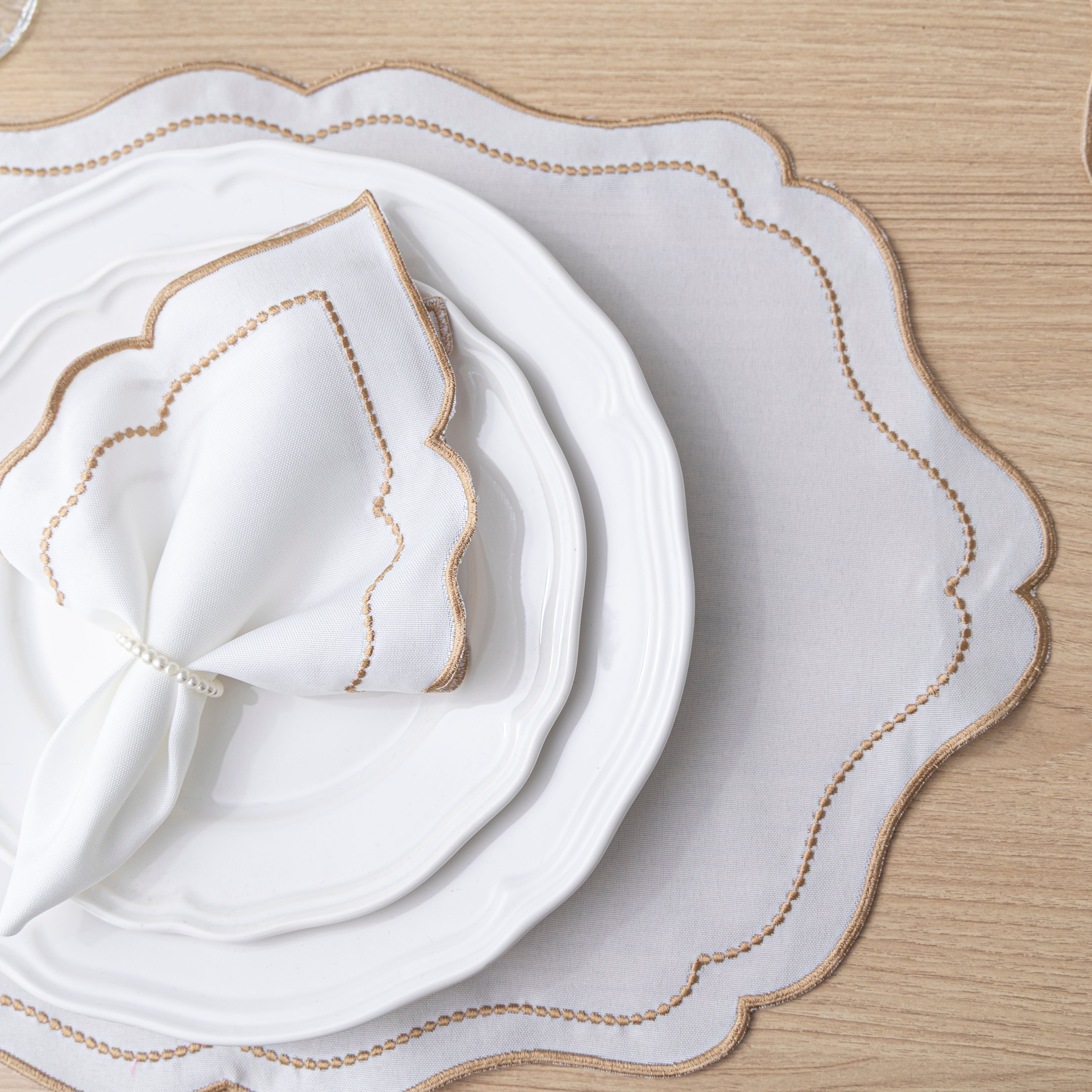 Jogo Americano Bordado Royale | Marfim | Kit 12 Pçs | 6 Lugares