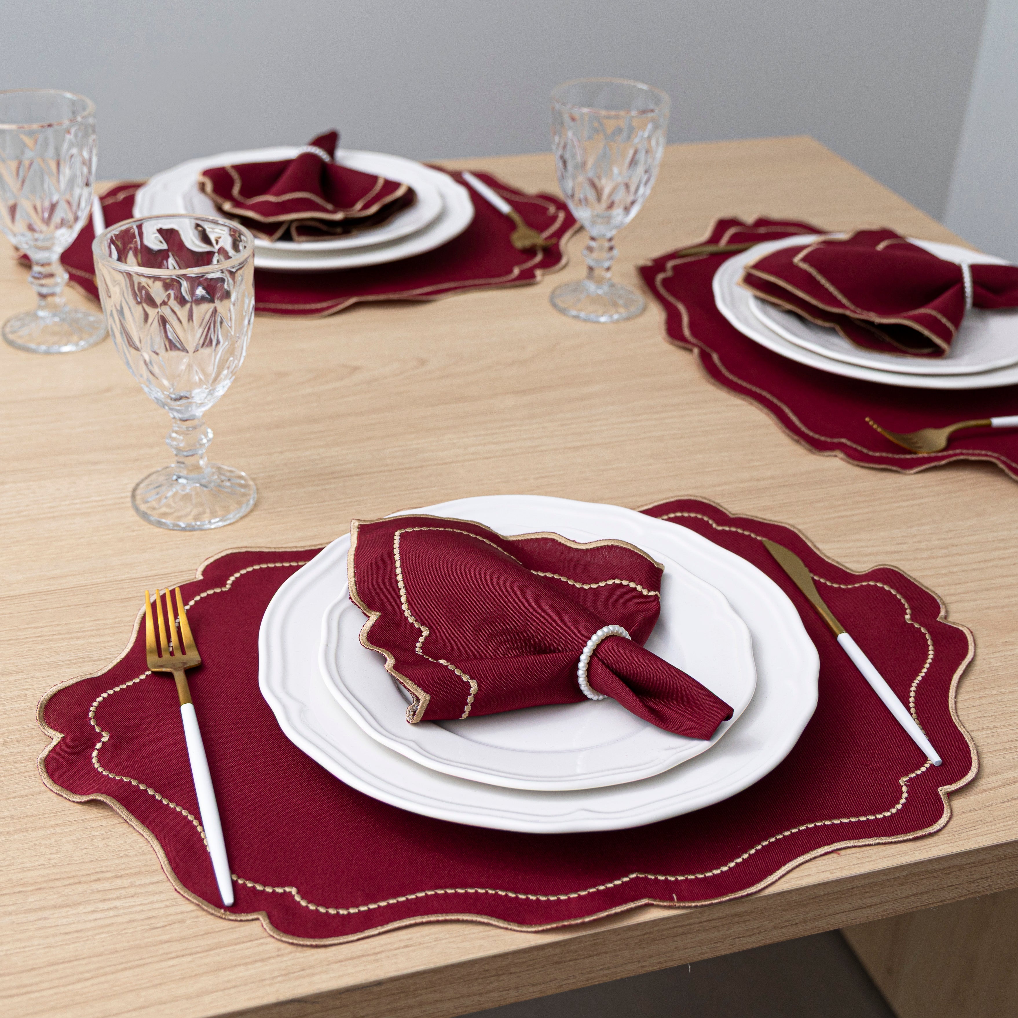 Jogo Americano Bordado Royale | Bordô | Kit 12 Pçs | 6 Lugares