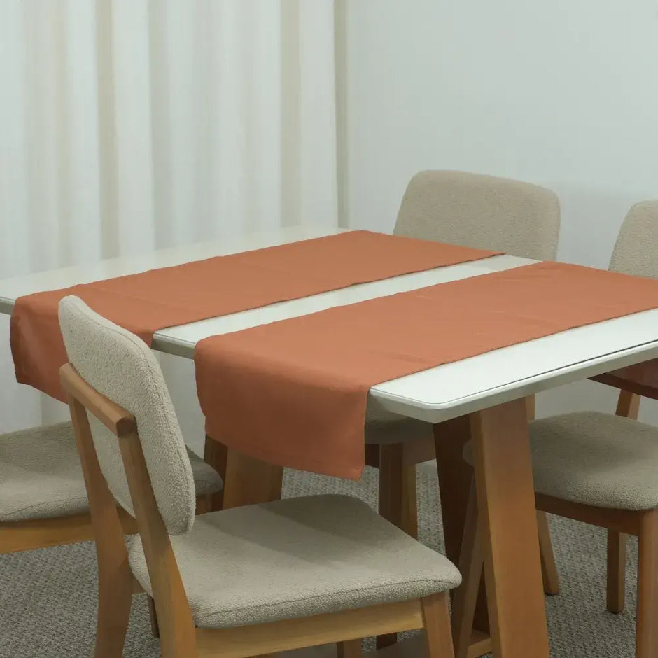 Caminho Trilho de Mesa Essence Tecido Linho 130x40cm com Bainha | Terracota